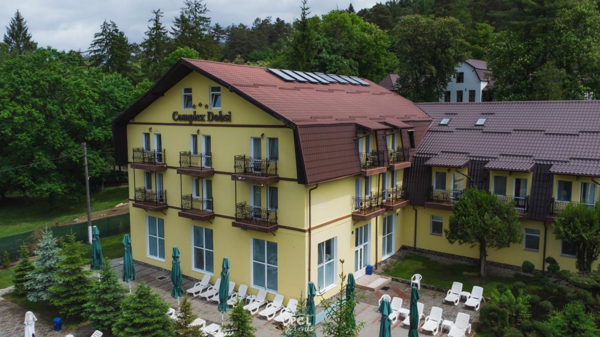 Hotel Dobsi Bazna Exteriör bild